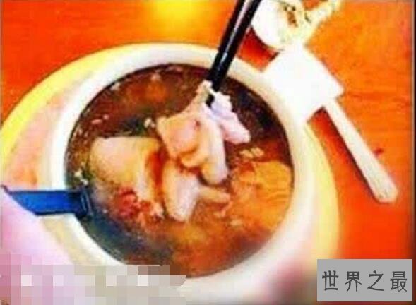 中国十大禁菜之浇驴肉，活驴身上浇汤烫肉吃(吃活驴)