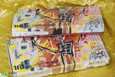 ​urban decay basquiat眼影盘色号_巴斯奎特眼影盘试色图