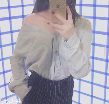 平胸适合什么风格衣服 平胸妹子高级穿搭法