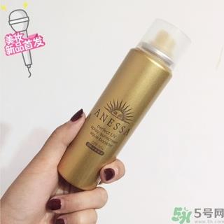 安耐晒喷雾和乳液哪个好？安耐晒喷雾和乳液区别