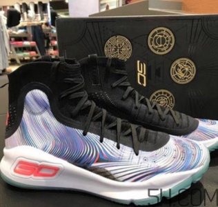 ​under armour curry 4库里战靴中国别注版实物什么样？