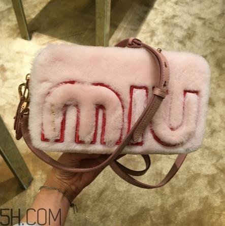 miumiu包包一般多少钱？这么仙的包包千万别错过