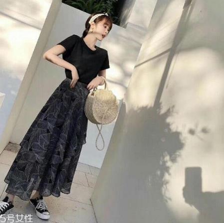 不会搭配衣服怎么办？女生不会搭配怎么解决？